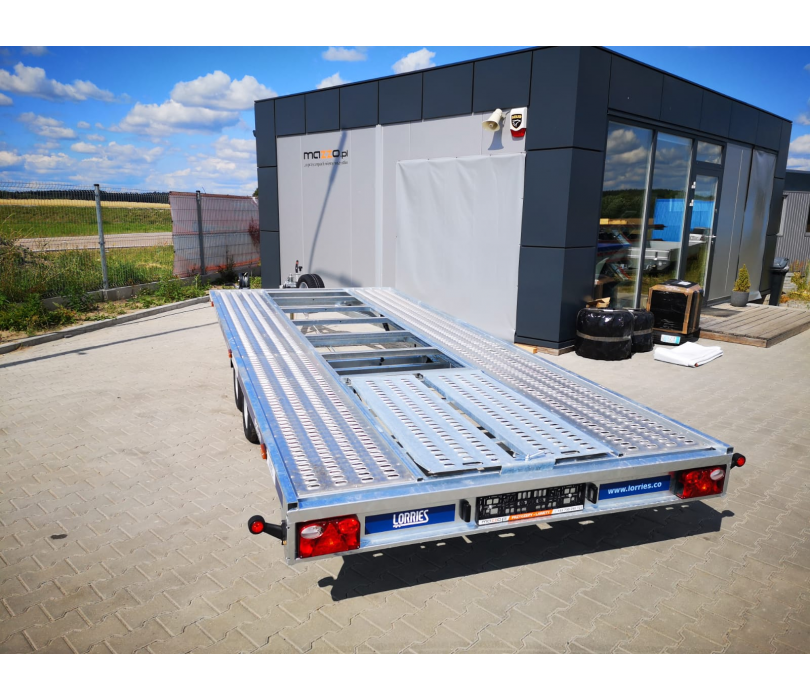 Lorries Tilt Car Transporter PLI 27-4521 with integrated ramps GVW 2700kg 