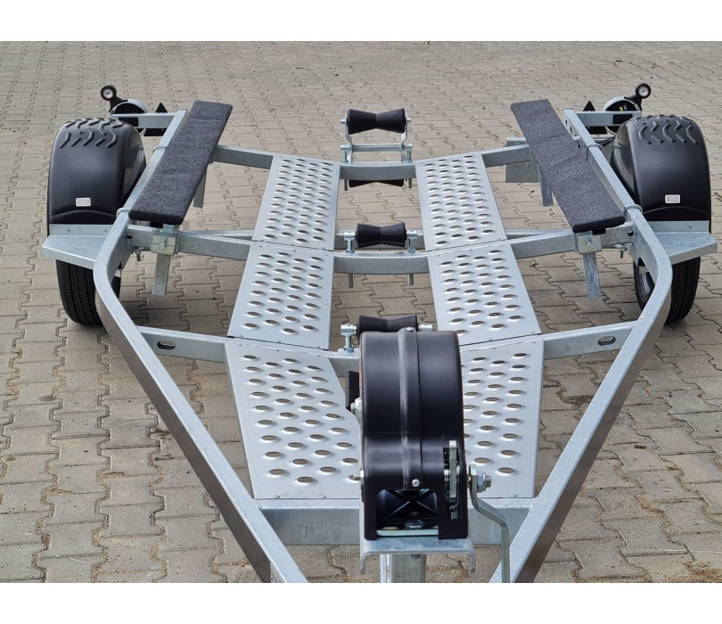Gala boat trailer for boats up to 5.3 m