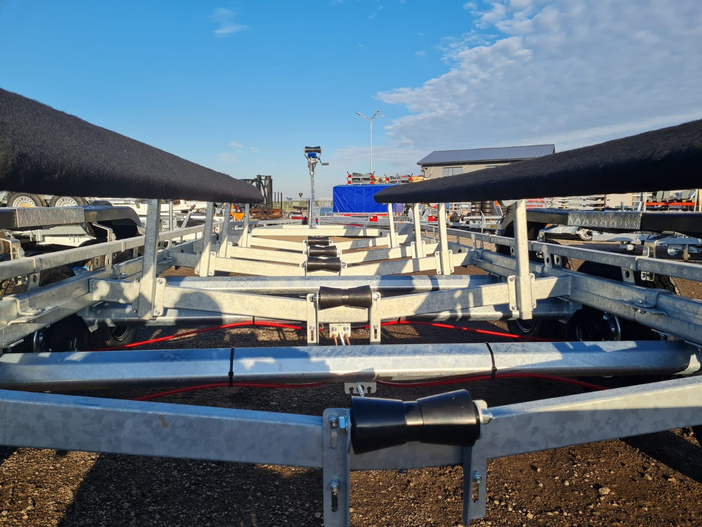 TA-NO RIVIERA 35.80 Three axle boat trailer DMC 3500kg