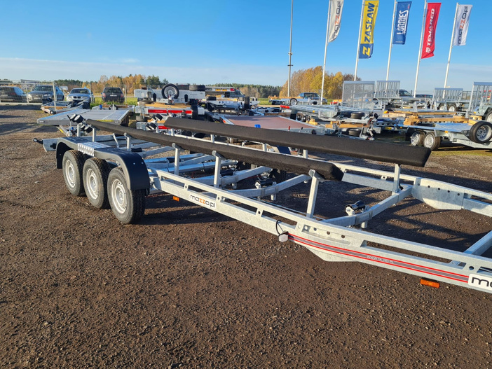 TA-NO RIVIERA 35.80 Three axle boat trailer DMC 3500kg
